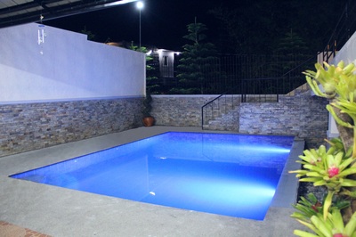 tagaytay house for rent
Casa Minerva Tagaytay in-pool lighting blue
